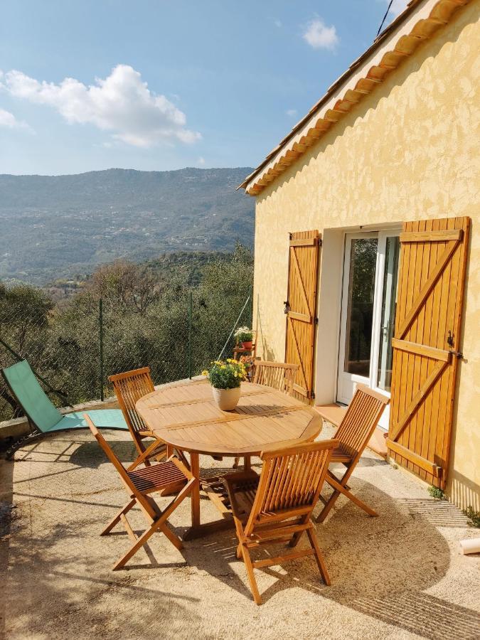 Bas de villa. Côte d'Azur, à 20 kms de Nice Contes (Alpes-Maritimes) Exterior foto